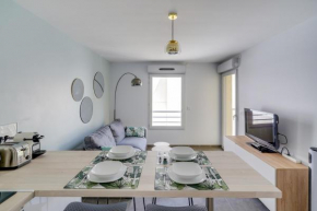 Appartement avec balcon parking à 5mn de la plage by Weekome